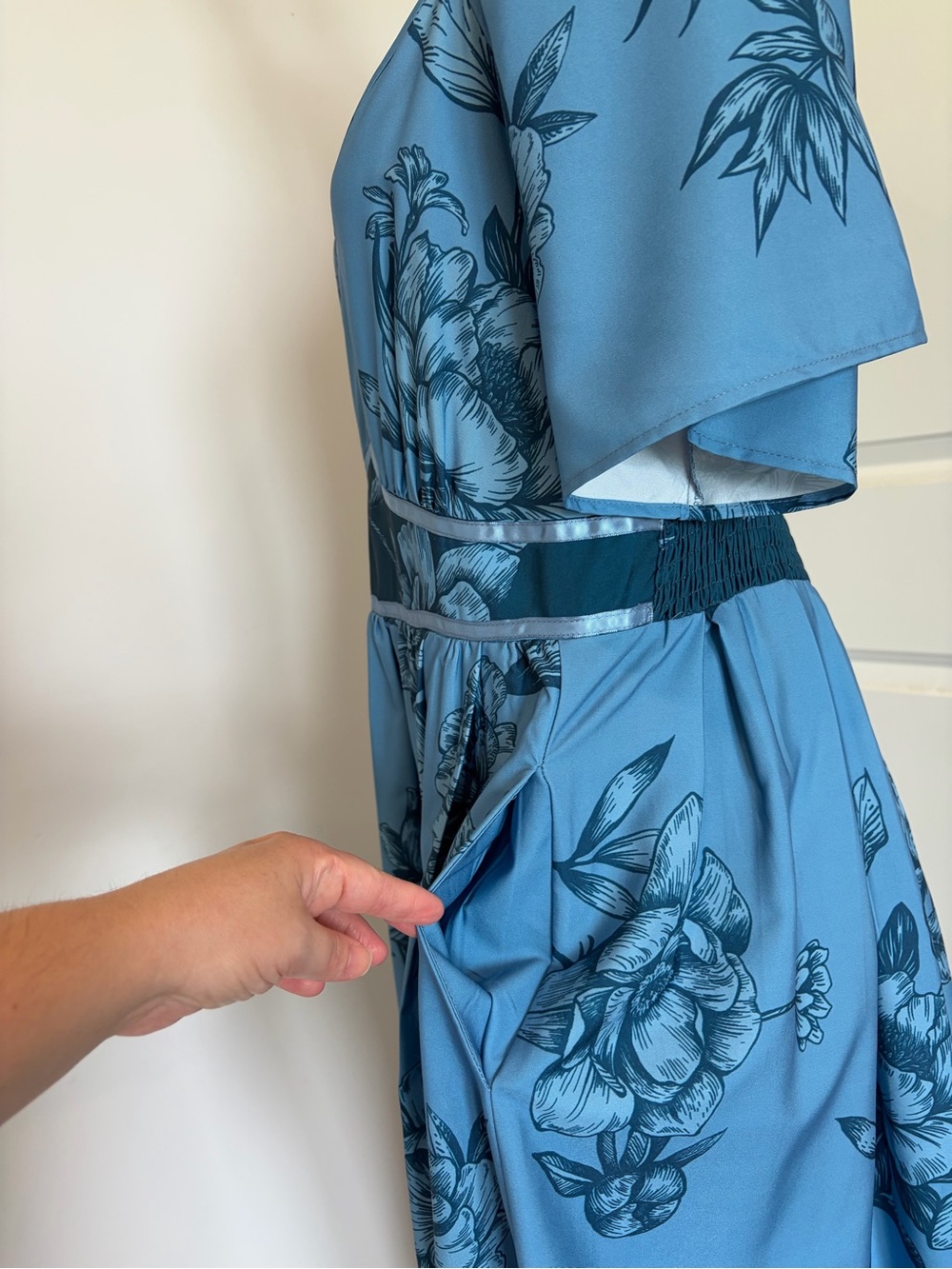 BloomChic Sky Blue Floral Midi Dress Flutter Sleeves Sweetheart Neckline - Picture 5 of 13